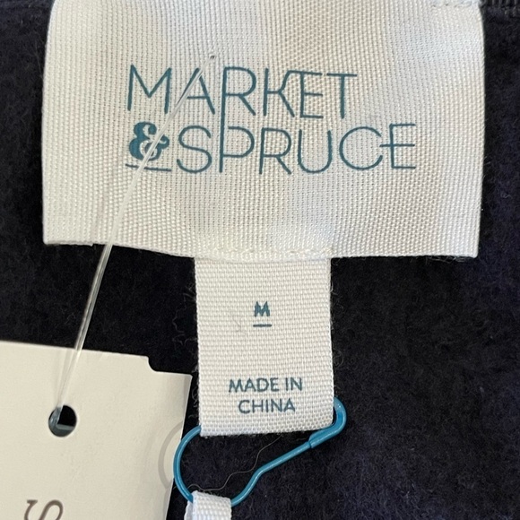 Market & Spruce Emory Toggle hooded fleece vest new with tags in a size medium - Picture 7 of 13